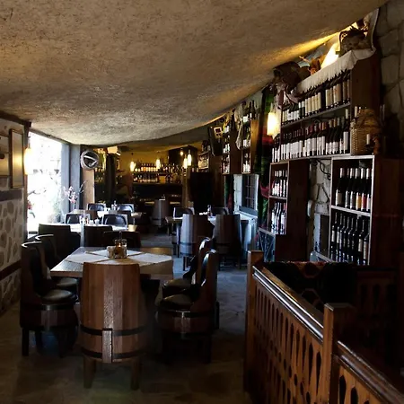 ホテル Molerite Complex バンスコ